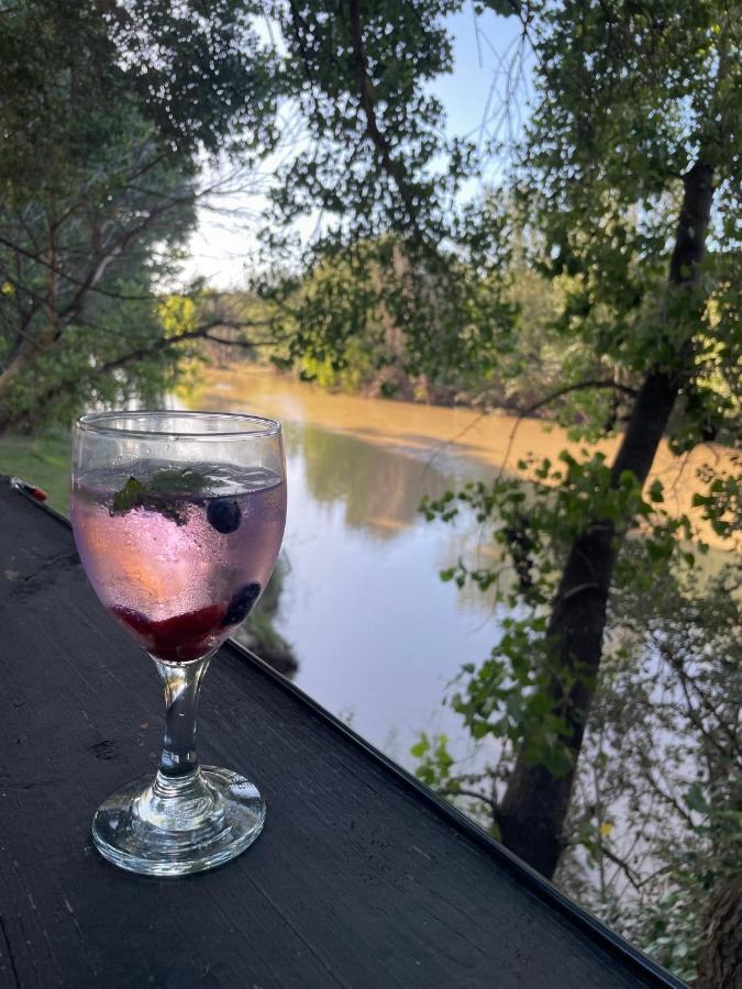 At The River Guest House Кроунстад Екстериор снимка